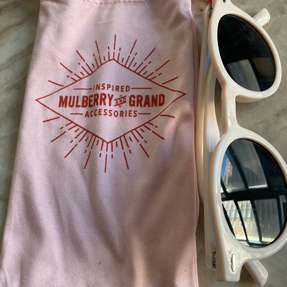 Cabo Round Sunglasses - Picture 4 of 7